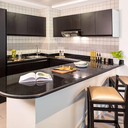 Citadines Metro Central Dubai-3